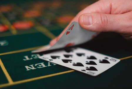 game hỗ trợ 8Day